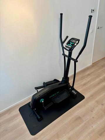 Focus Fitness Fox 1 Crosstrainer (incl. beschermmat) beschikbaar voor biedingen