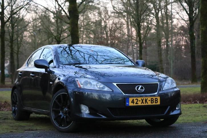 Lexus IS 220D.  Veel onderhoud. Nieuwe APK. NL-Auto., Auto's, Lexus, Particulier, IS, ABS, Achteruitrijcamera, Airbags, Airconditioning