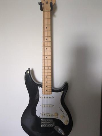 Behringer Stratocaster  beschikbaar voor biedingen