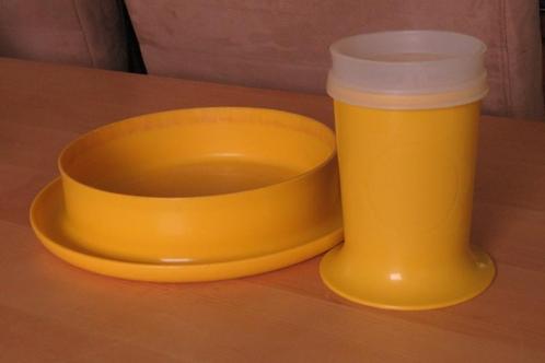 Tupperware Vintage/Retro baby/ kinder Bord en Beker, Huis en Inrichting, Keuken | Tupperware, Gebruikt, Beker of Kan, Geel, Ophalen