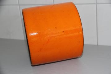 ADCO Bloempot Oranje beschikbaar voor biedingen