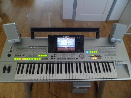 Yamaha Tyros 1 Keyboard incl. Standaard & Luidsprekers, Muziek en Instrumenten, Keyboards, Gebruikt, 61 toetsen, Yamaha, Aanslaggevoelig