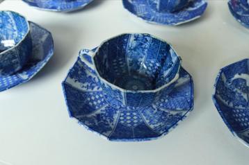 Antiek japans Blauw-Wit Servies beschikbaar voor biedingen