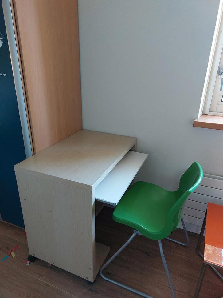 Bureautje met stoel, Huis en Inrichting, Bureaus, Ophalen of Verzenden