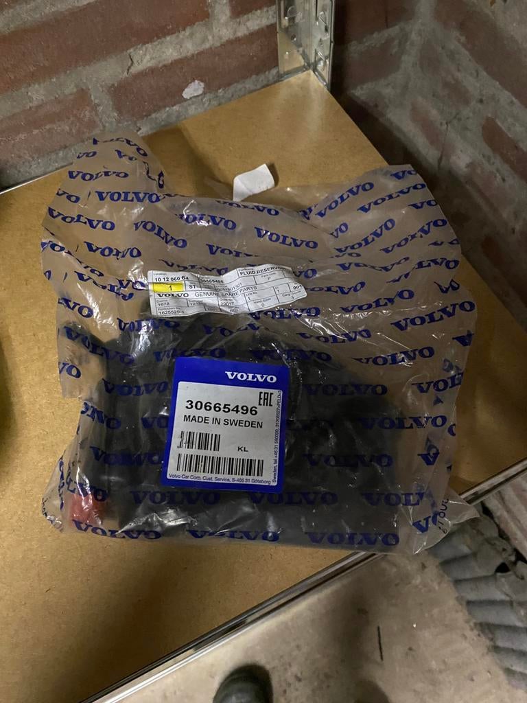Stuurolie reservoir volvo v70, Ophalen of Verzenden