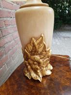 -	Tafellamp met creme lamp en gouden bloem, Ophalen of Verzenden, 'T Olde Gre-j, Info@toldegrej.nl, Endepoelstraat 20f Didam