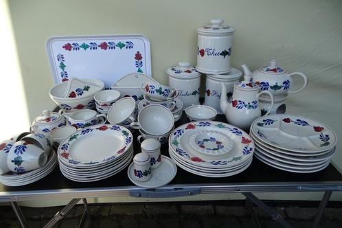 Brabants bont servies, Huis en Inrichting, Keuken | Servies, Zo goed als nieuw, Boerenbont, Porselein, Ophalen