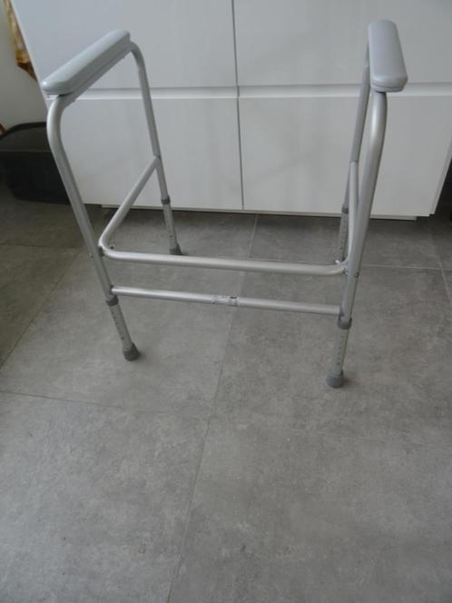 Toiletrek overzetrek steun toilet frame sta-op hulp wc rek, Diversen, Verpleegmiddelen, Zo goed als nieuw, Ophalen