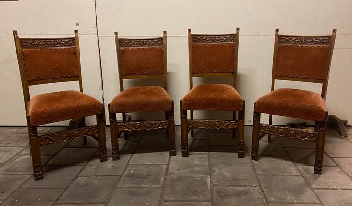 Antiek/ Vintage velourse beklede eetkamer stoelen, Huis en Inrichting, Stoelen, Gebruikt, Vier, Hout, Stof, Overige kleuren, Ophalen of Verzenden