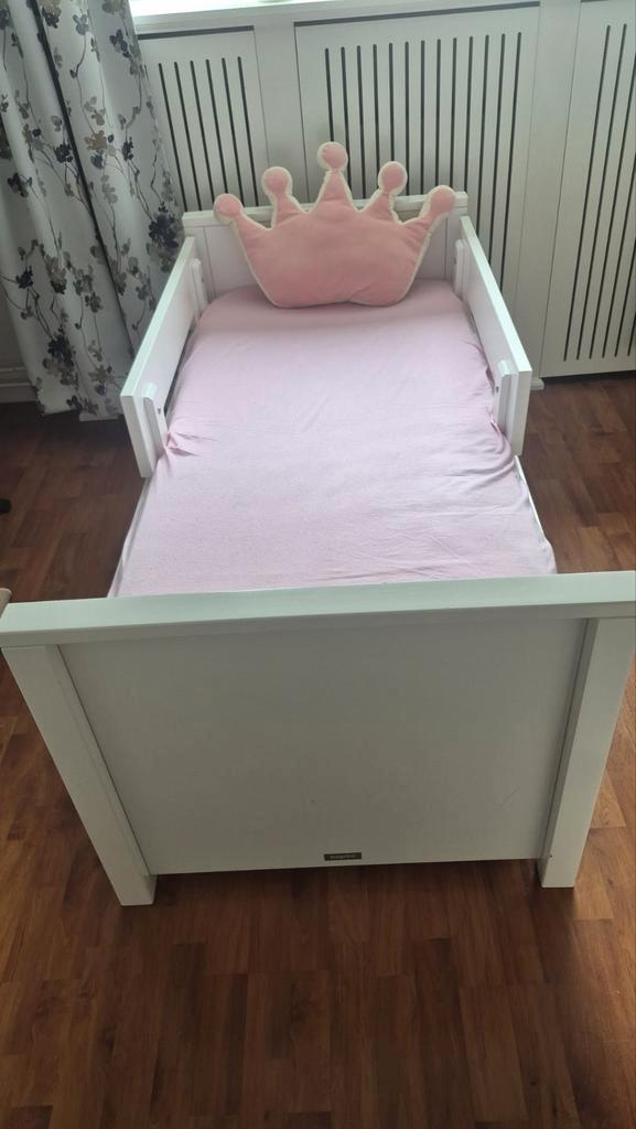 Bopita peuterbedje met matras en beddengoed, Kinderen en Baby's, Kinderkamer | Bedden, Zo goed als nieuw, 140 tot 160 cm, 70 tot 85 cm