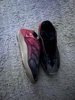 Yeezy Boost 700 V3 | Maat 45, Kleding | Heren, Schoenen, Ophalen of Verzenden, Yeezy, Sneakers of Gympen, Zo goed als nieuw