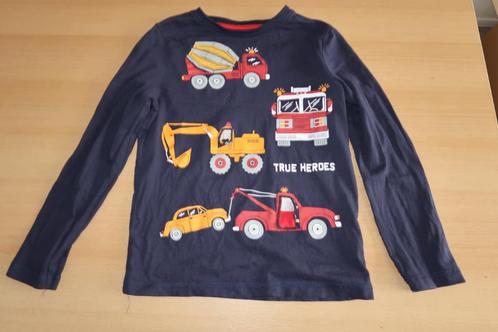 Voertuigen longsleeve maat 128 met flapjes, Kinderen en Baby's, Kinderkleding | Maat 128, Zo goed als nieuw, Jongen, Shirt of Longsleeve