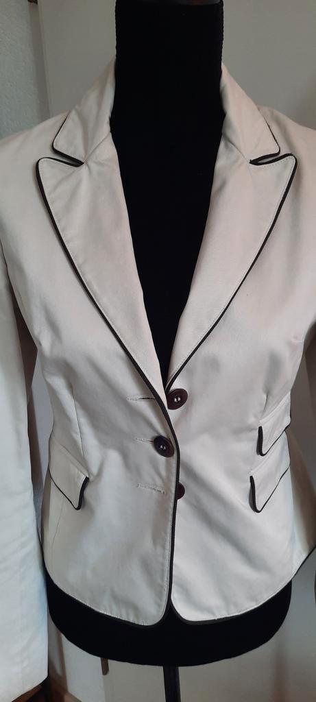 Scapa blazer crème kleurig met bies mt 36/38, Kleding | Dames, Jasjes, Kostuums en Pakken, Zo goed als nieuw, Jasje, Maat 36 (S)