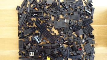 Partij Lego stenen ZWART - ca. 650 stuks (p4) beschikbaar voor biedingen