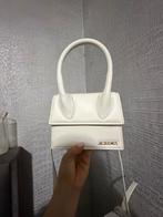 Jacquemus tas wit weinig gebruikt met doos, Sieraden, Tassen en Uiterlijk, Tassen | Damestassen, Ophalen of Verzenden, Zo goed als nieuw