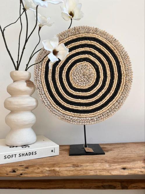 Kralen ornament met kauri schelp, Huis en Inrichting, Woonaccessoires | Kransen, Nieuw, Ophalen of Verzenden