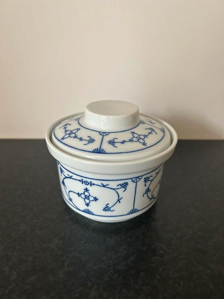 Schaaltje met deksel Blau Saks, Huis en Inrichting, Keuken | Servies, Zo goed als nieuw, Kom(men), Overige stijlen, Aardewerk