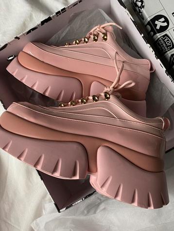 NIEUW Koi Footwear Martinez Cake Ballerina schoenen sneakers beschikbaar voor biedingen