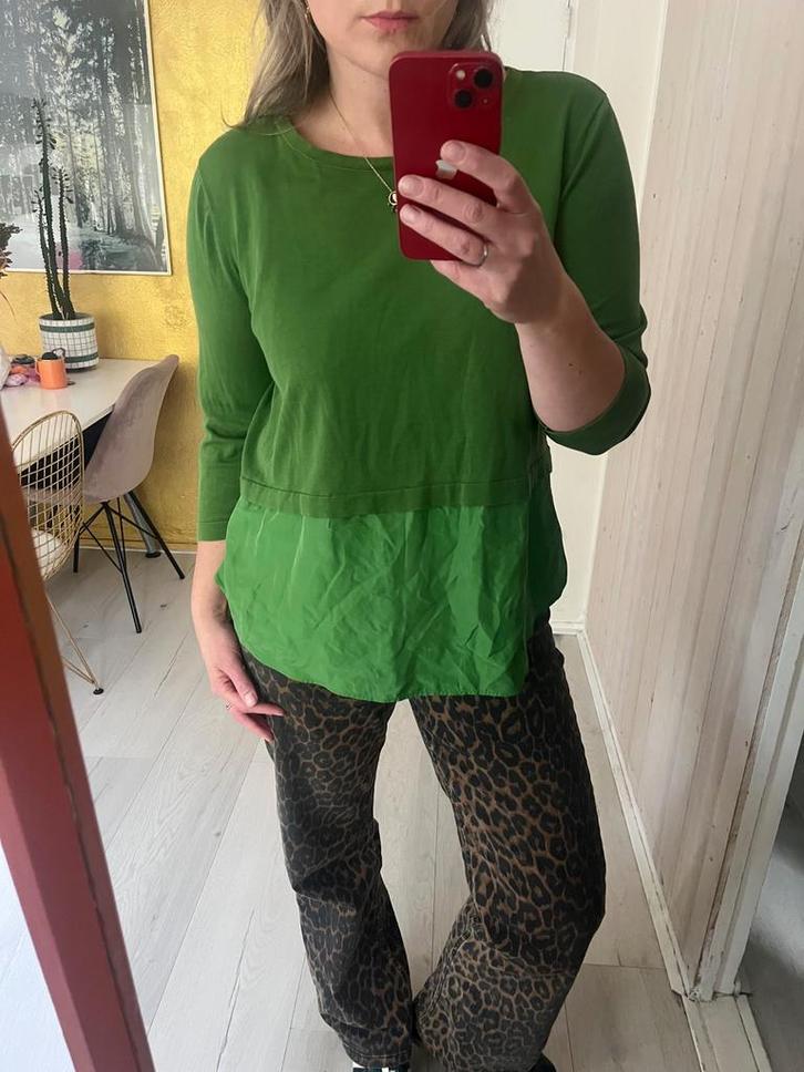 Top Cos maat L, Kleding | Dames, Blouses en Tunieken, Zo goed als nieuw, Maat 42/44 (L), Groen, Ophalen of Verzenden