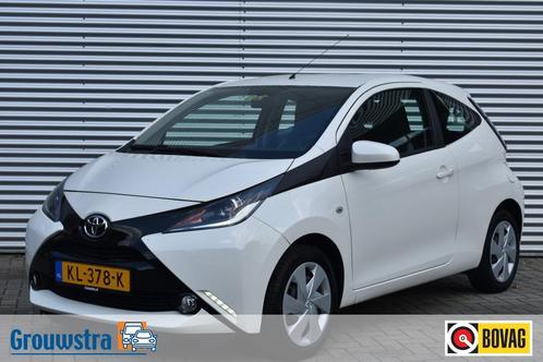 Toyota AYGO 1.0 VVT-I X-PLAY / NL AUTO / P.CAMERA / /ANDROID, Auto's, Toyota, Bedrijf, Aygo, ABS, Airbags, Airconditioning, Bluetooth