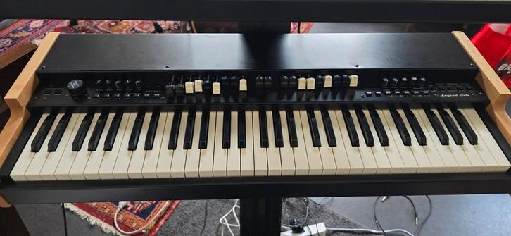 Viscount Legend Solo + Bag, Muziek en Instrumenten, Orgels, Zo goed als nieuw, Orgel, 1 klavier, Ophalen