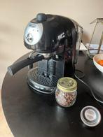Delonghi koffie machine, 2 tot 4 kopjes, Ophalen of Verzenden, Afneembaar waterreservoir, Zo goed als nieuw