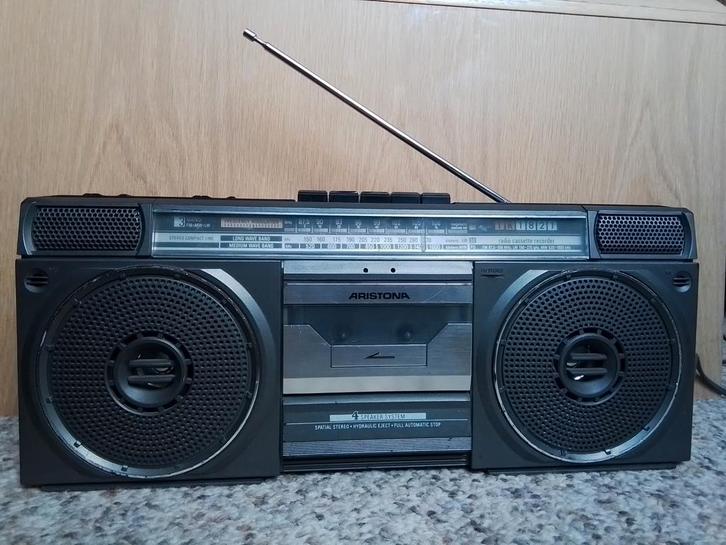 Draagbare Aristona vintage Radio Cassette, Audio, Tv en Foto, Radio's, Gebruikt, Ophalen
