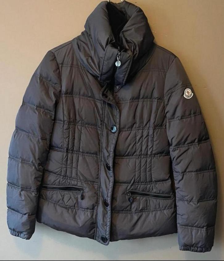 Moncler winterjas, Kleding | Dames, Jassen | Winter, Zo goed als nieuw, Grijs, Ophalen of Verzenden