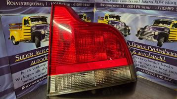 volvo s60 achterlicht recht rtnr 8664080. beschikbaar voor biedingen