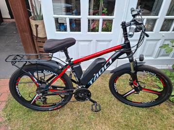 Hybride elektrische fiets. beschikbaar voor biedingen
