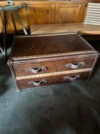 Vintage Timoty Oulton Stonyhirst koffer salontafel, Huis en Inrichting, Tafels | Salontafels, Ophalen, Overige materialen, Gebruikt