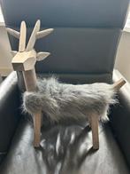 2 houten hertjes met vacht, Ophalen of Verzenden