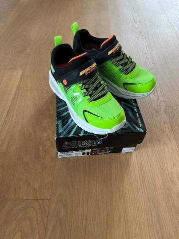 Schoenen jongen skechers maat 33,5 nieuw in doos beschikbaar voor biedingen