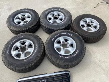 Landcruiser 100, originele 16 inch velgen + banden. 5 stuks beschikbaar voor biedingen