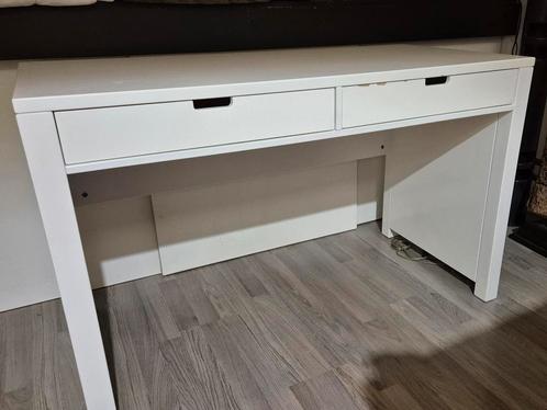 ** Modern wit houten bureau met laden **, Huis en Inrichting, Bureaus, Gebruikt, Bureau, Ophalen
