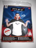 2-delig Halloween cape met verlichting in de kraag Nieuw, Kleding | Heren, Ophalen of Verzenden, Nieuw, Overige maten, Halloween