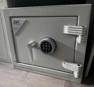 Zeer degelijke rdw+ kluis brandkast met certificaat! beschikbaar voor biedingen