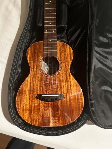 Flight phantom tenor ukulele beschikbaar voor biedingen