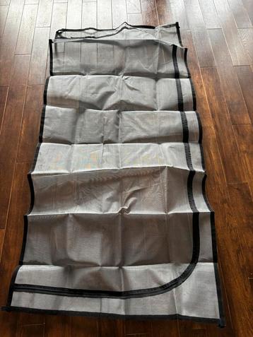 Cat/mosquito net 1x2.17 m beschikbaar voor biedingen
