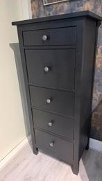 Hemnes ladekast kast zwart en wit (Ikea), Ophalen, 5 laden of meer, Zo goed als nieuw, Minder dan 100 cm