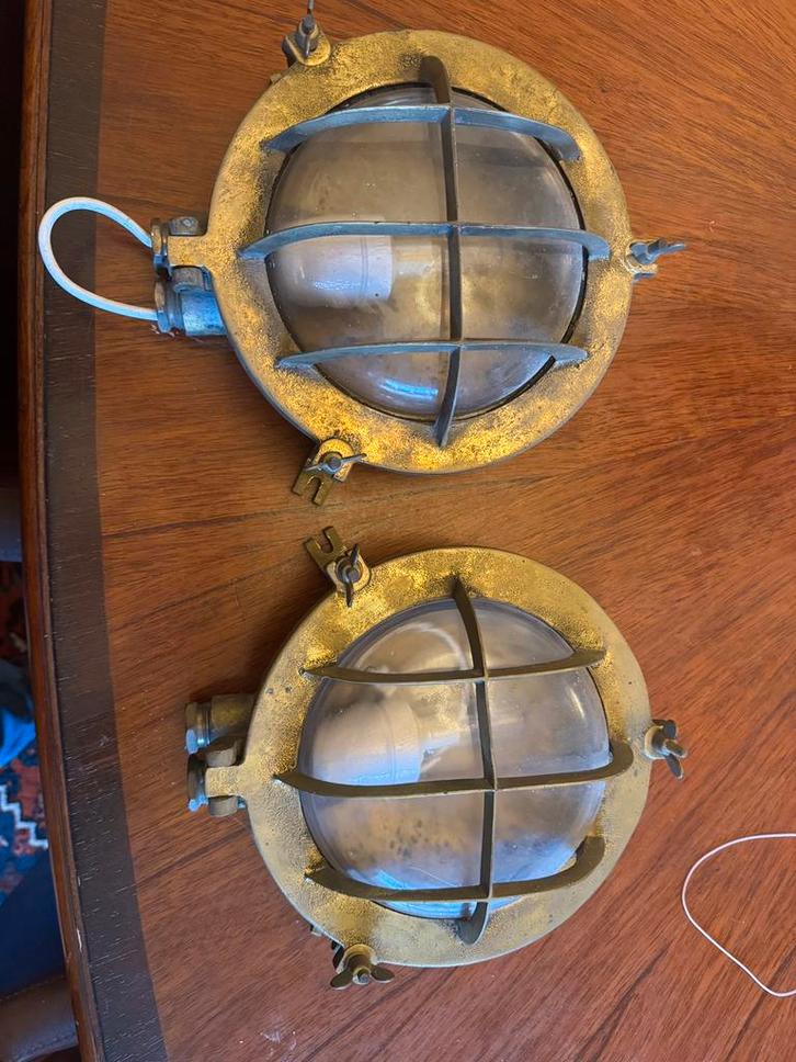 Originele bronzen koperen scheepslamp deklamp, Verzamelen, Scheepvaart, Zo goed als nieuw, Motorboot of Zeilboot, Ophalen