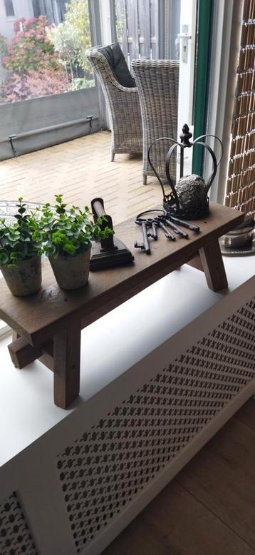 Te koop vensterbank tafeltje inc. Deco beschikbaar voor biedingen