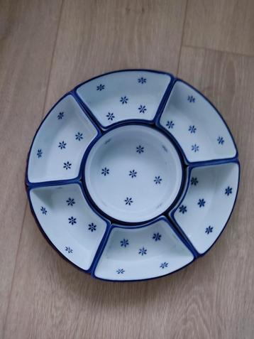 Borrel schaal, tapasschaal, saladebakjes beschikbaar voor biedingen