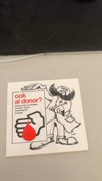 Stichting rode kruis sticker, Ophalen of Verzenden, Zo goed als nieuw