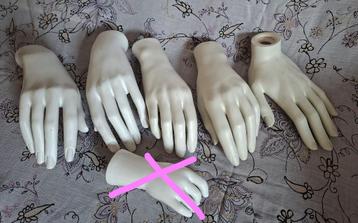Halloween etalagepop handen paspop hand mannequin beschikbaar voor biedingen