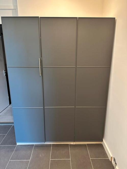 Grote Kledingkast met Veel Opbergruimte, Huis en Inrichting, Kasten | Kledingkasten, Zo goed als nieuw, 200 cm of meer, 150 tot 200 cm