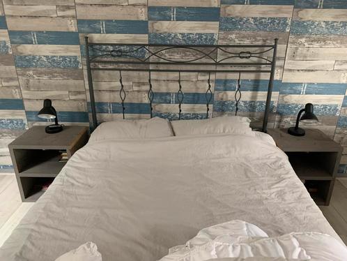 Stalen ledikant 140 x 200 cm, Huis en Inrichting, Slaapkamer | Bedden, Zo goed als nieuw, Ophalen