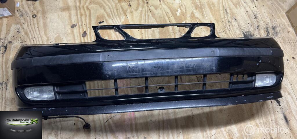 Saab 9-5 2001-2005 voorbumper zwart 170 in prima staat, Auto-onderdelen, Carrosserie en Plaatwerk, Ophalen, Gebruikt, Voor, Saab