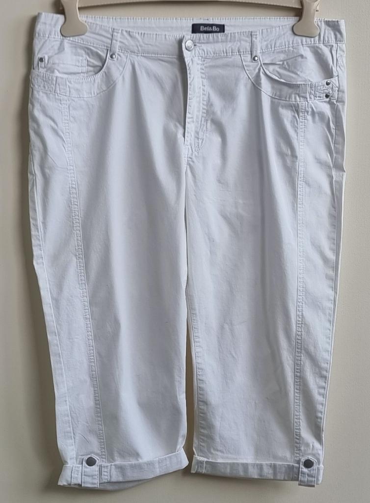 Bel&Bo witte capri mt. 46, Kleding | Dames, Maat 46/48 (XL) of groter, Ophalen of Verzenden, Zo goed als nieuw, Driekwart
