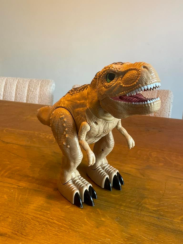 Interactieve Dino, Ophalen